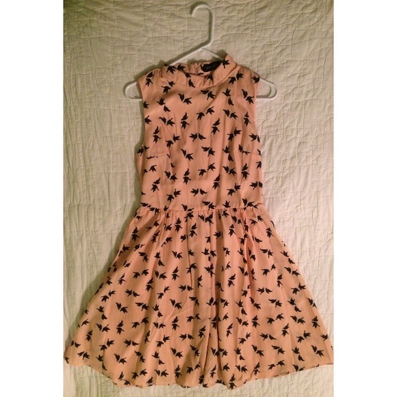 Brand-New High Neck Bird Dress - Picture 2 of 7